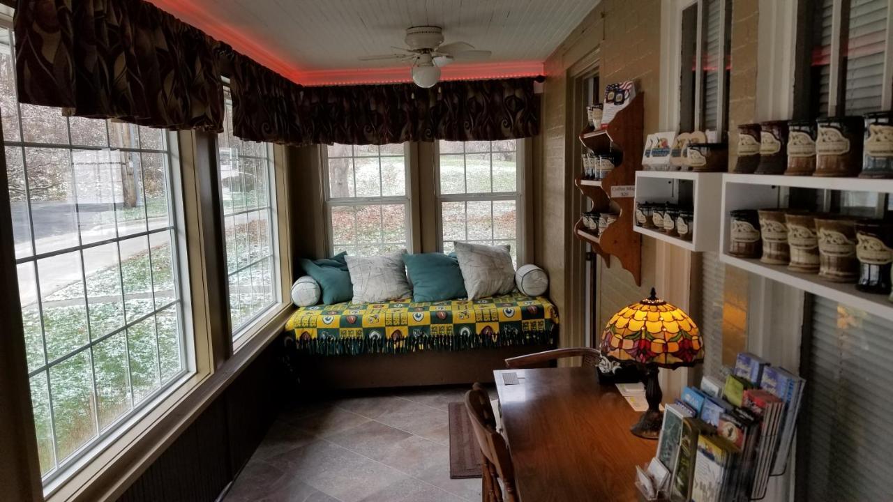 Lodge Trickling Waters Retreat Marquette